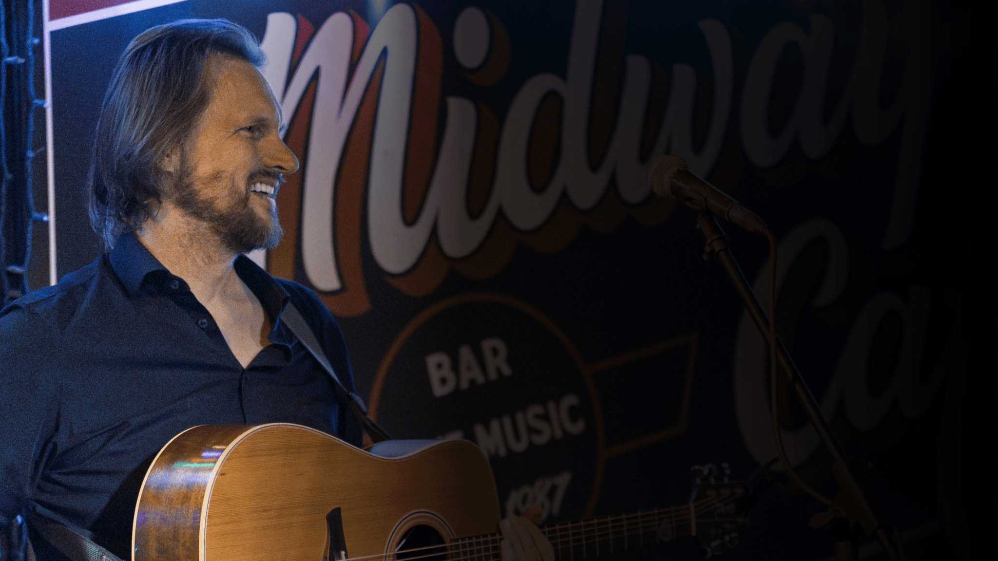 Ian Campbell performing